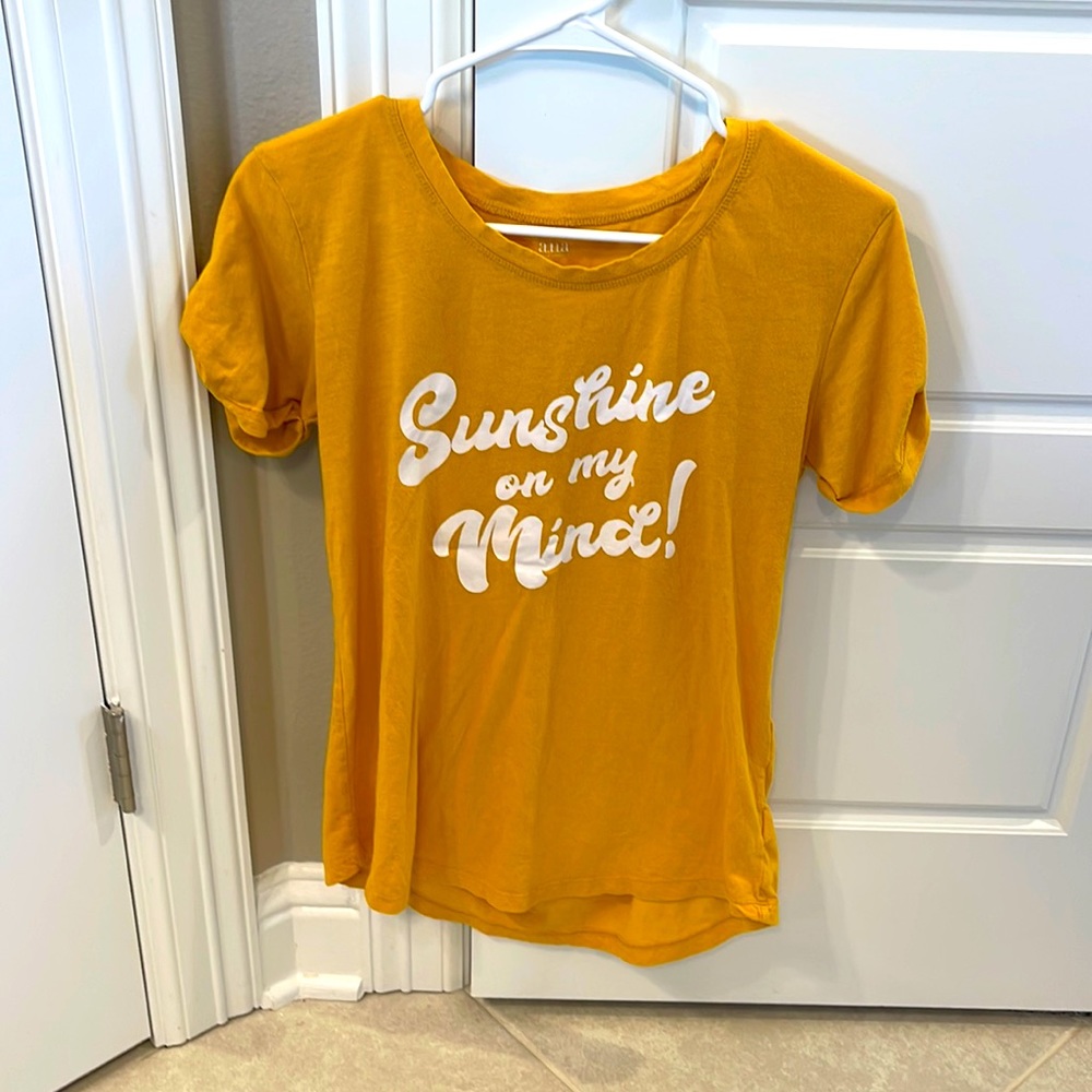 Sunshine on my mind yellow tee